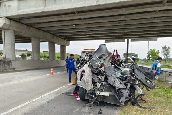 Kumpulan Fakta Hasil Olah TKP Detik - Detik Kecelakaan Maut Tewaskan 2 Orang Tol di Tebing Tinggi